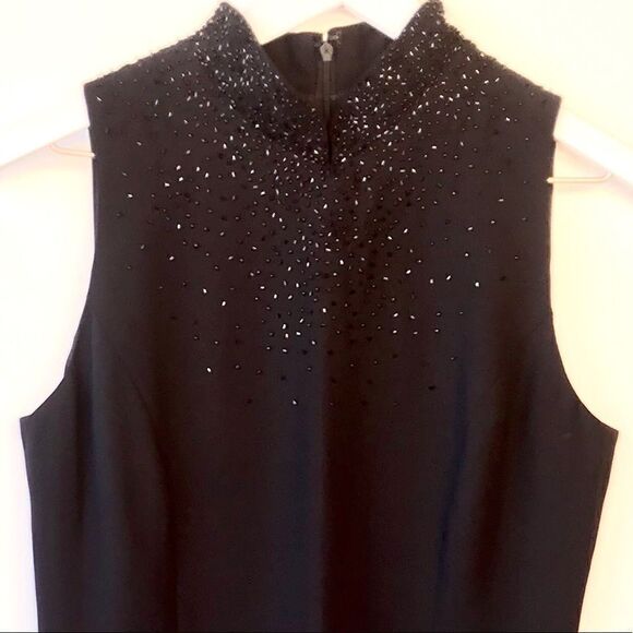 Donna Morgan Beaded Black Sleeveless Sheath Size 6 - Picture 2 of 9